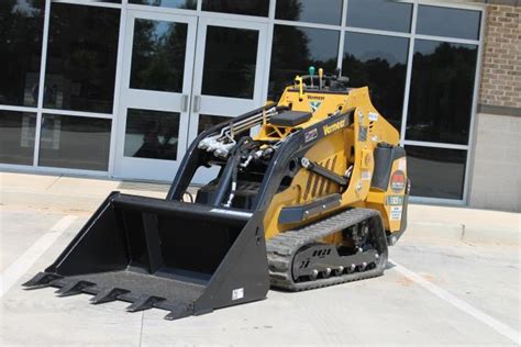 skid steer rental 30507-7364|equipment rental oakwood ga.